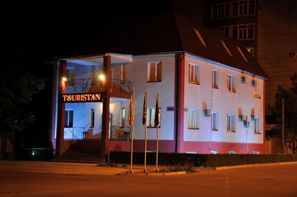 Tourasia Hotel Bishkek Exterior photo